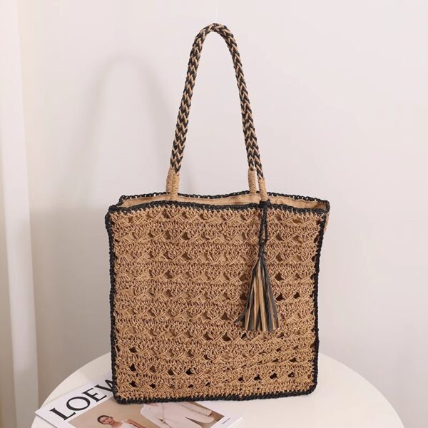 Square tassel single shoulder grass woven bag small fresh hollow handmade grass woven bag women's beach bag