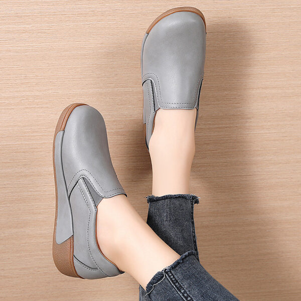 Loafer Shoes for Women with Thick Sole Soft Sole Versatile Single Shoes Round Toe Slip-On Casual Comfortable Anti-Slip Mother Shoes